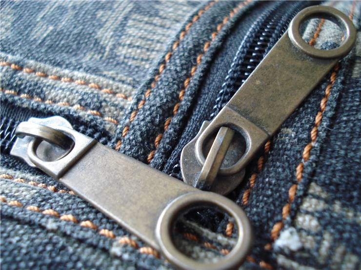 Zipper Manufacturing